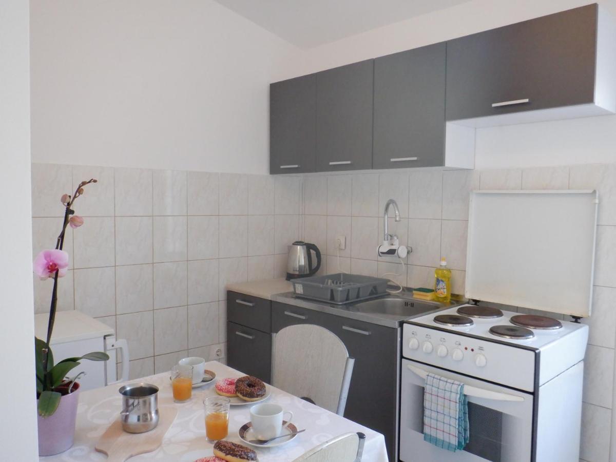Podskoj Apartments Saplunara Kültér fotó