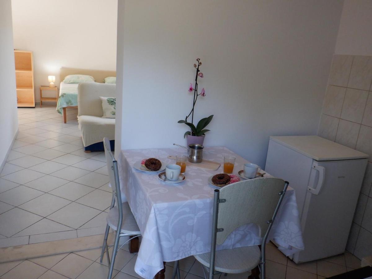 Podskoj Apartments Saplunara Kültér fotó