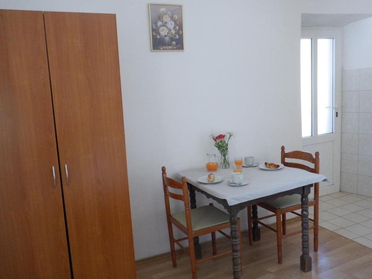 Podskoj Apartments Saplunara Kültér fotó